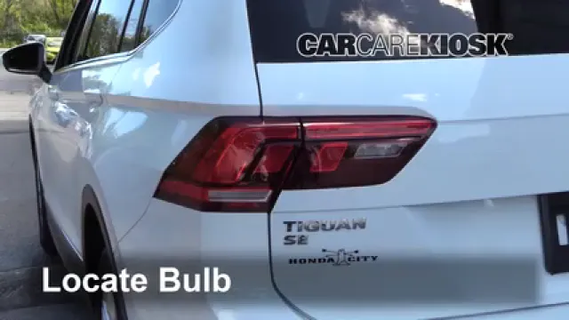 2018 Volkswagen Tiguan SE 2.0L 4 Cyl. Turbo Luces Luz de giro trasera (reemplazar foco)